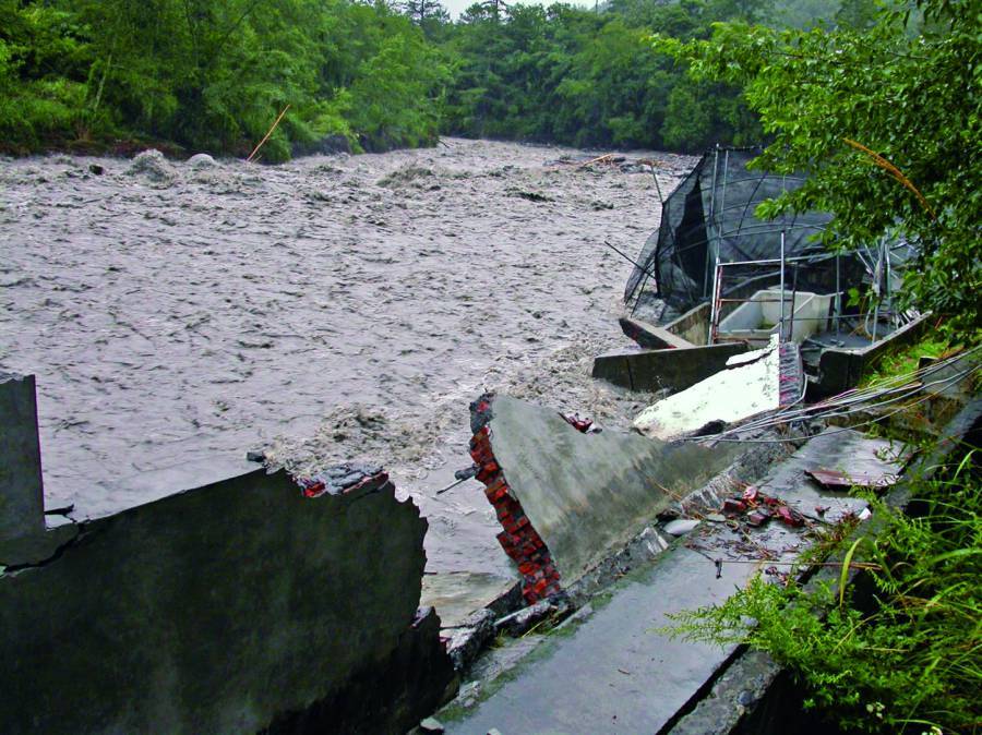 2004年艾利颱風沖毀舊復育中心